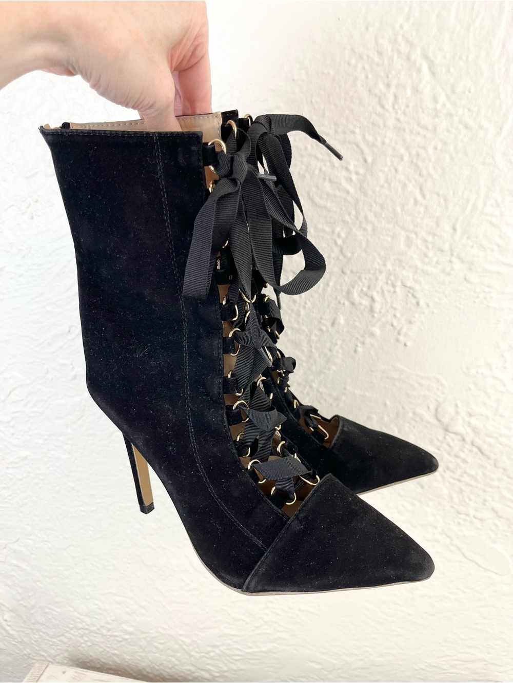 Black Velvet Faux Suede Lace Up Boots Witchy Gothic Heeled Victorian 40 9 - Picture 1 of 14